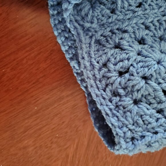 Sweater and hat set - Picture 2 of 2